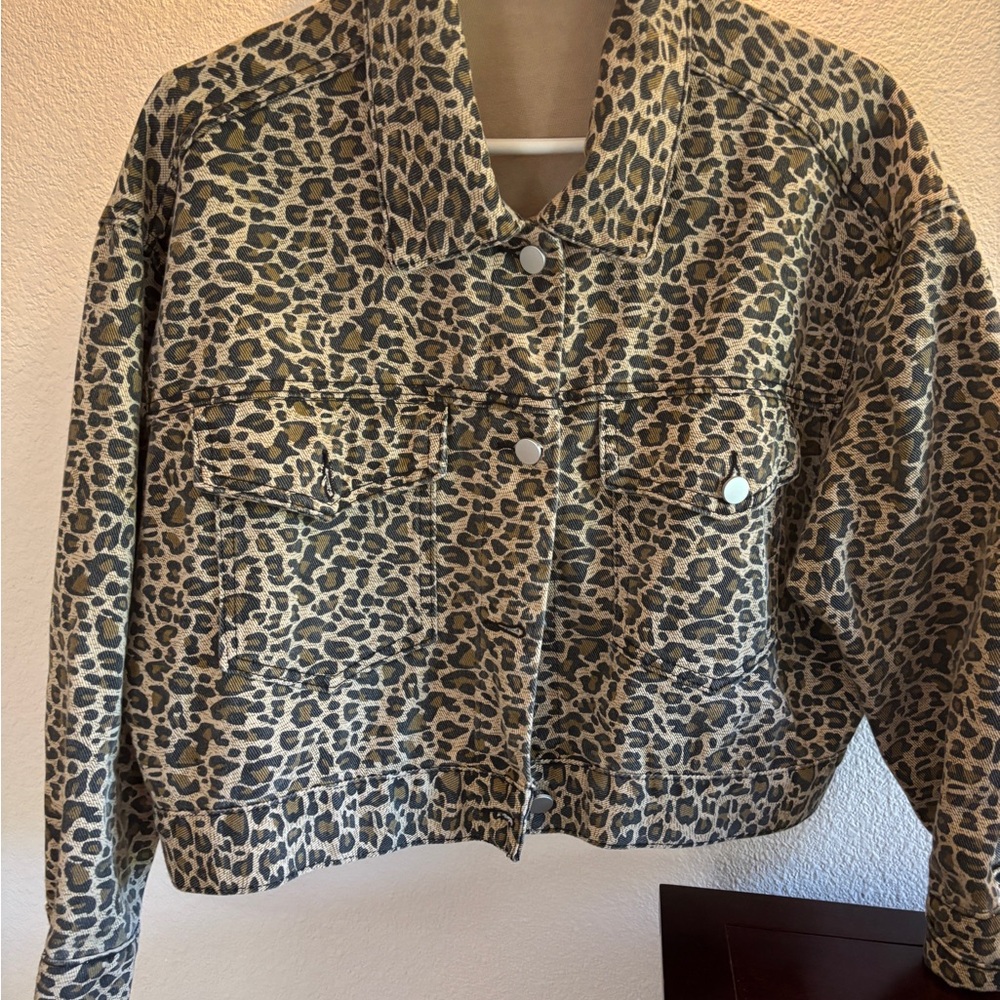 Cute Leopard Print Women's Jean Jacket